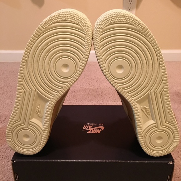 Nike Air Force 1 '07 LV8 - Picture 5 of 6